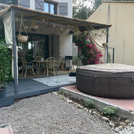 Charmante Maison De Location A *