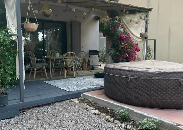 Charmante Maison De Location A *
